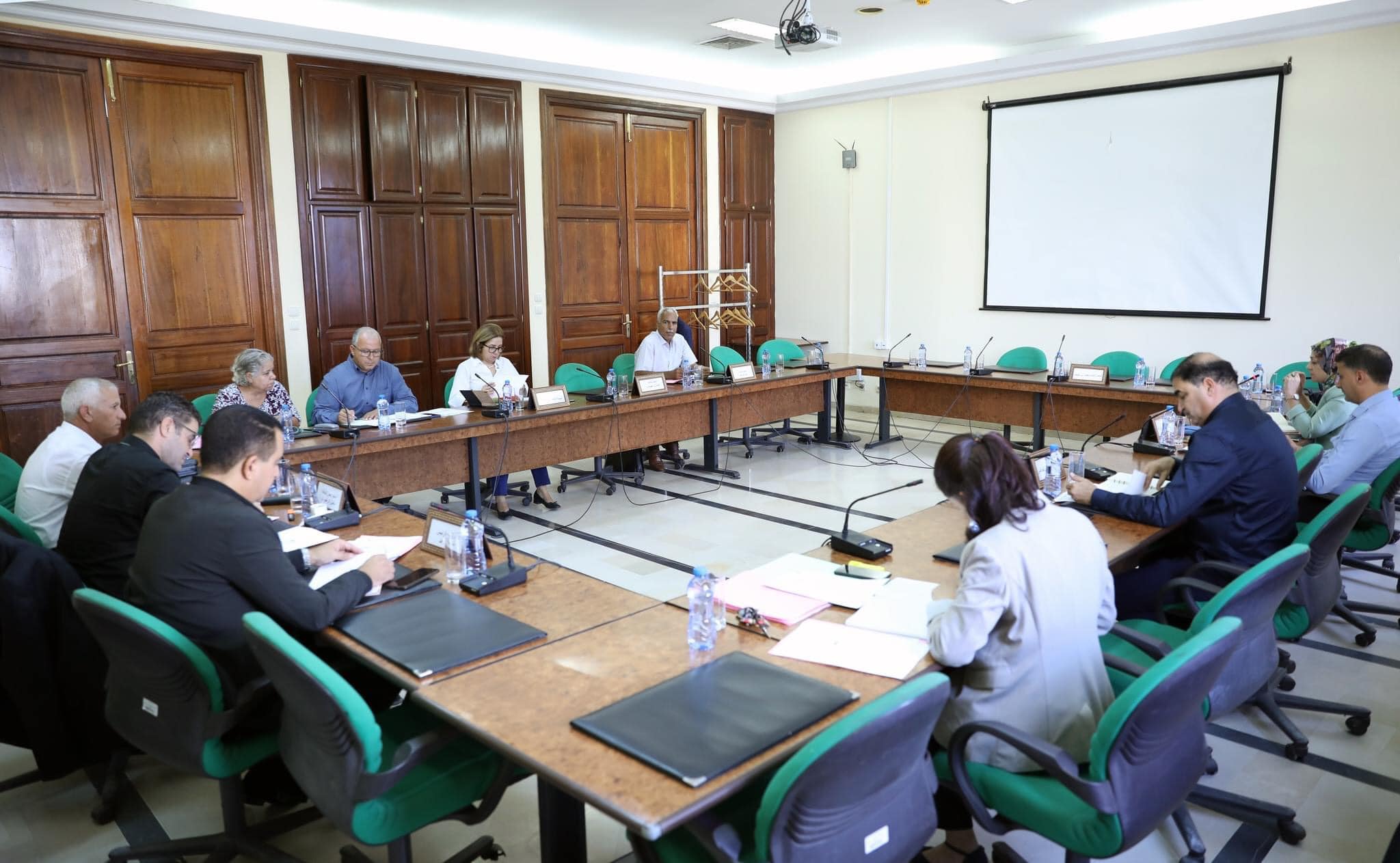 في يوم دراسي بالبرلمان..  دعوات لمراجعة قانون البنك المركزي